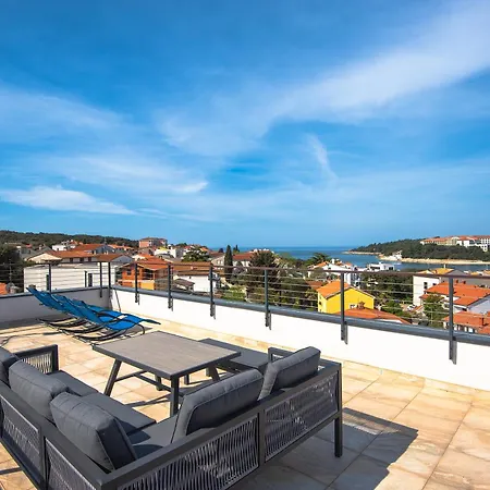 Klara * Pjescana Uvala